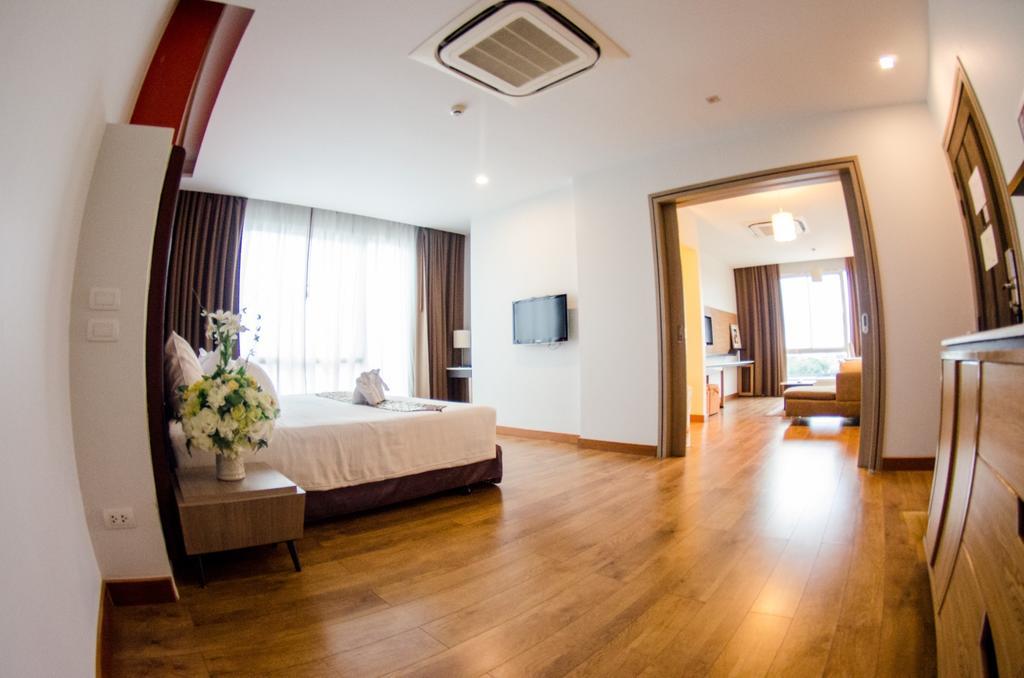 Prajaktra Design Hotel Udon Thani Extérieur photo